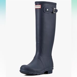 Hunter Women’s Original Tall Rain Boot and Fleece Socks - Navy Blue